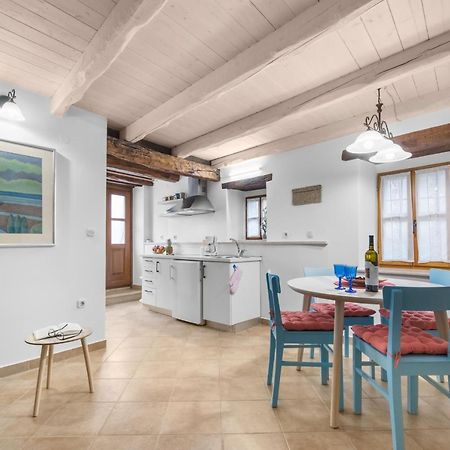 Picturesque Apartment San Rocco 1 Pićan Esterno foto