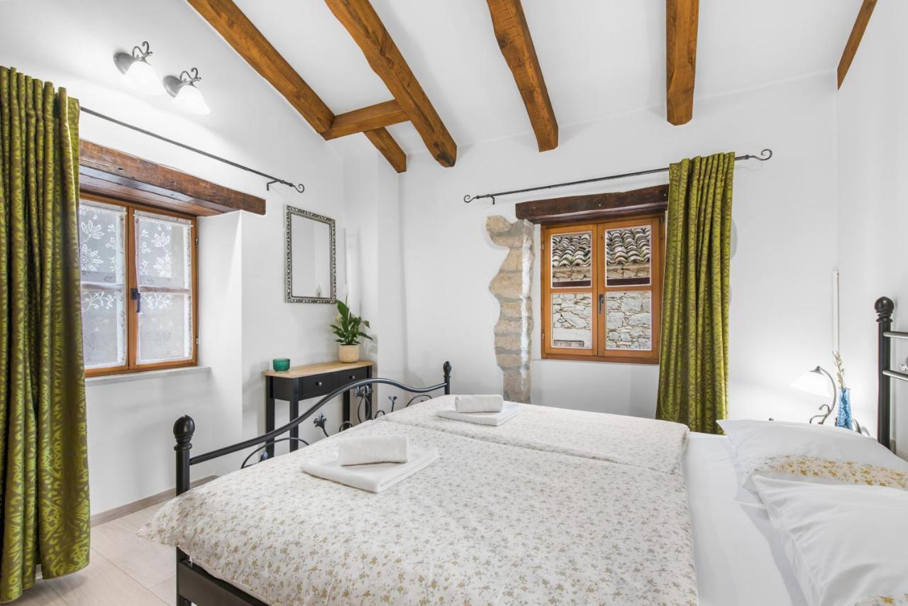 Picturesque Apartment San Rocco 1 Pićan Esterno foto